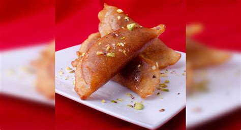 Qatayef Recipe How To Make Qatayef Recipe Homemade Qatayef Recipe