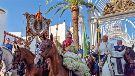 La Hermandad Matriz Inicia El Camino A El Roc O Huelva Para Recibir A