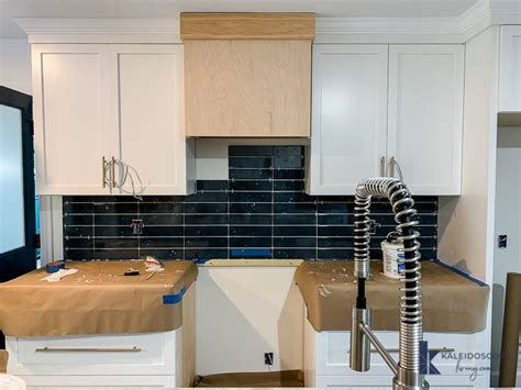 Diy Range Hood Finish With Wood And White Concrete