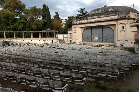 Teatro Del Lago La Joya Arquitectónica De La Plata Abandonada Al Paso