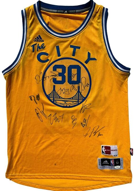 2017 18 GOLDEN STATE WARRIORS TEAM SIGNED BASKETBALL JERSEY STEPHEN