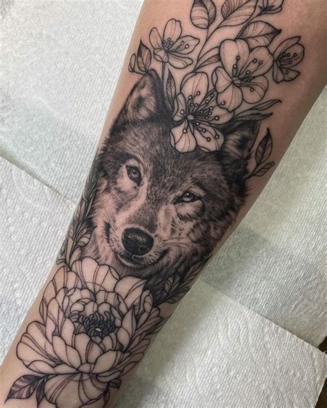 Wolf Flower Tattoo Design | Best Flower Site