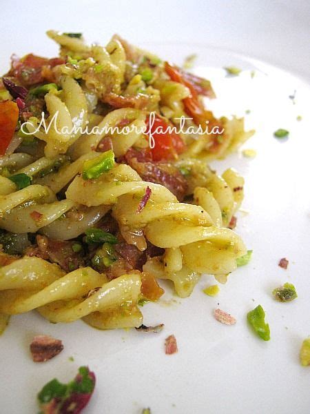 Pasta Con Pesto Di Pistacchi Pancetta E Pomodori Pachino Ricette