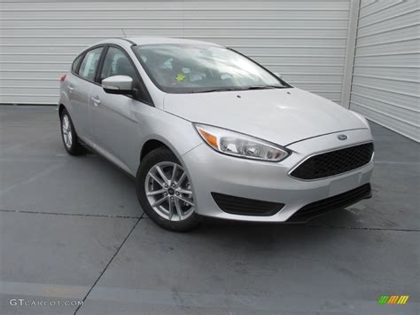 2016 Ingot Silver Ford Focus SE Hatch 110080844 GTCarLot Car