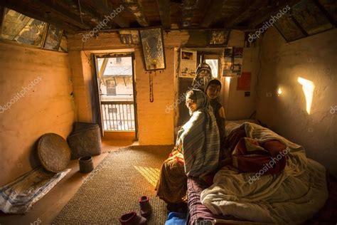 Poor people in house – Stock Editorial Photo © dimaberkut #66893181