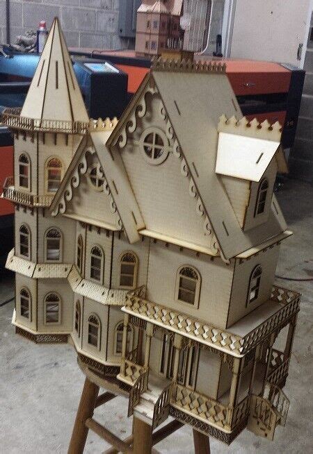 Leon Gothic Victorian 1 24 Scale Dollhouse Kit Ebay