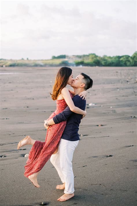 Warm and Romantic Couple Photoshoot in Canggu