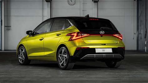 Hyundai I Refresh Debuts With Updated Tech And