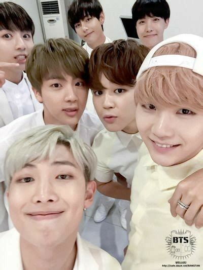 Day 30 BTS Challenge Group Selca ARMY S Amino