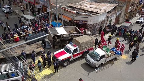 Un muerto y cuatro heridos en choque de vehículos en la avenida Buenos