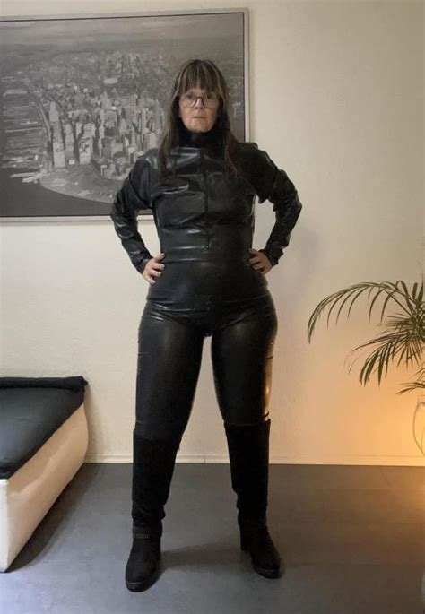 DomLadyMia 58 Escort Dominatrix In Dortmund