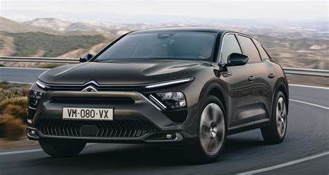 Citroën revoit à la hausse lautonomie électrique de la C5 X hybride