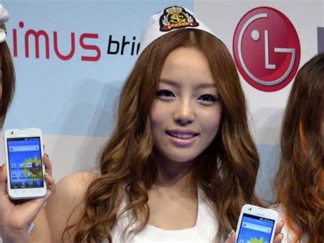 Goo Hara Death K Pop Singer Found Dead Aged 28 The Independent The