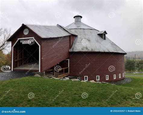 barn  quebec stock image image  nature circular