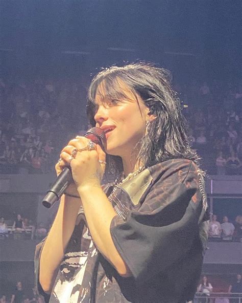 Billie Eilish Tours On Twitter HTECologne Billie Performing On