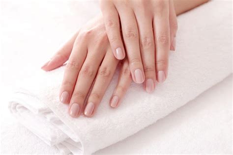 Manicure Japo Ski Wzmocnione Paznokcie Shine Krok Po Kroku Estetico