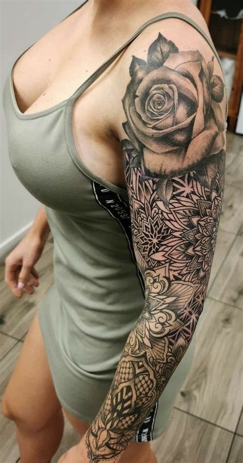 Pin by Alex Nordvargrr on Татухи Hot tattoo girls Celebrity tattoos