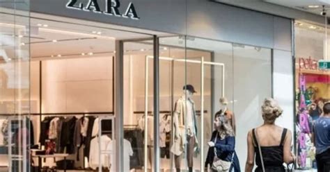 Zara Αυτή η τσάντα από τη νέα συλλογή είναι από δέρμα και προκαλεί