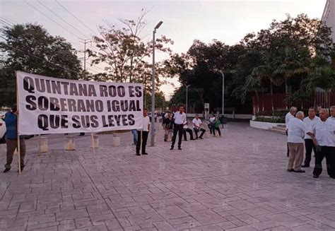 Taxistas Amagan Con Paro Si Aprueban Entrada De Uber A Quintana Roo