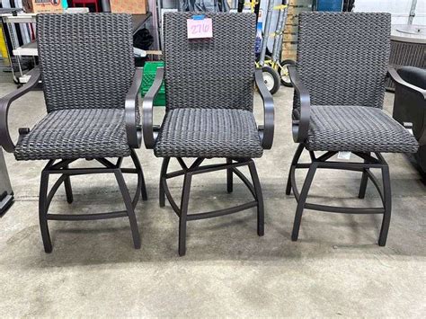 All Weather Wicker Patio Bar Stools Earl S Auction Company