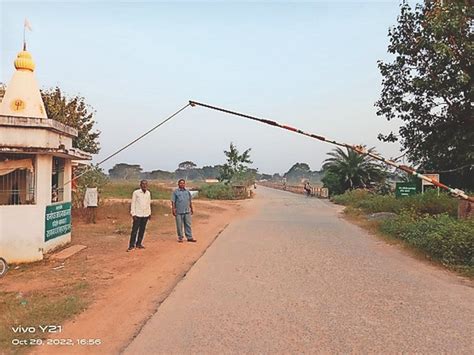 17 Check Posts Made To Stop Illegal Transportation Of Paddy बार्डर पर