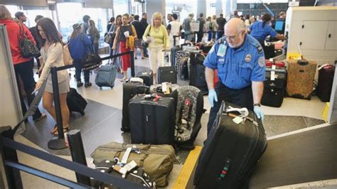 Tsa Finds Record Number Of Firearms In Carry On Bags Abc Los Angeles