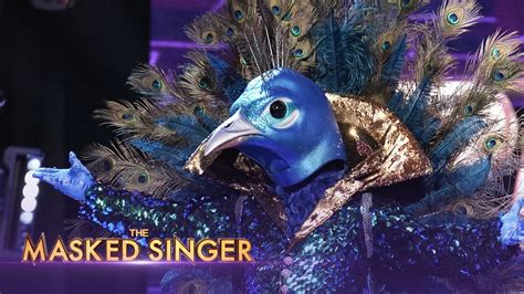 Peacock Sings The Greatest Show • The Masked Singer Perfromance Youtube