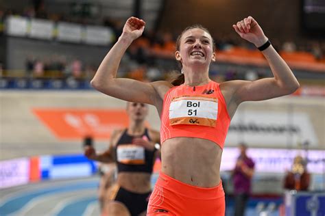 Femke Bol Breaks World Indoor 400m Record With 49 24 In Apeldoorn The