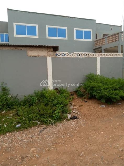 For Rent Two Bedroom Self Contain Bushroad Police Station Teshie