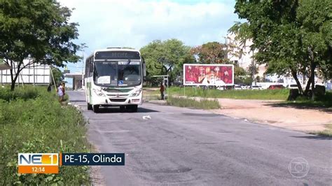 Vídeo Motoristas e pedestres reclamam que a rodovia PE 15 está