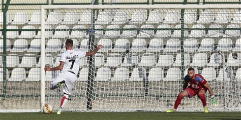 Serie C Alla Pro Vercelli Il Derby Con Il Novara Blitz Como A Renate