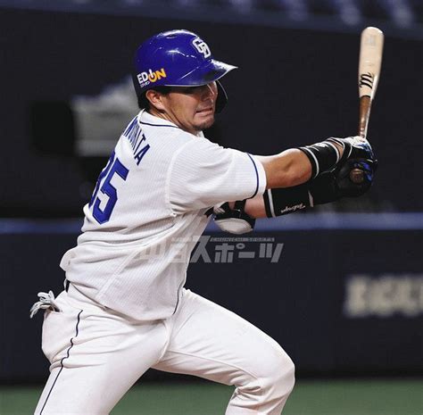 中日―広島 木下拓：中日スポーツ・東京中日スポーツ