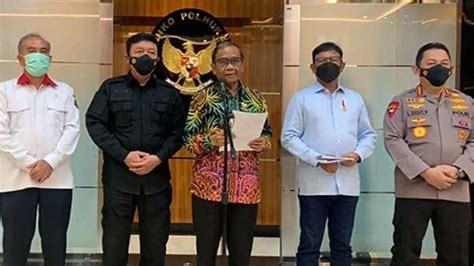 Foto Mahfud MD Tak Campuri Pergantian Hakim MK Aswanto Oleh DPR