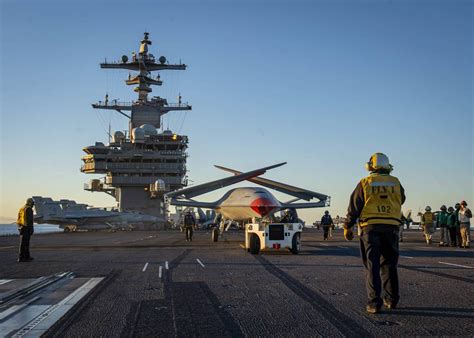 Aircraft Carrier Bush Conducts First At Sea Mq Unmanned Tanker Demo