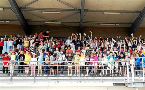 École Jules Ferry Un tournoi pour finir le cycle dinitiation au rugby