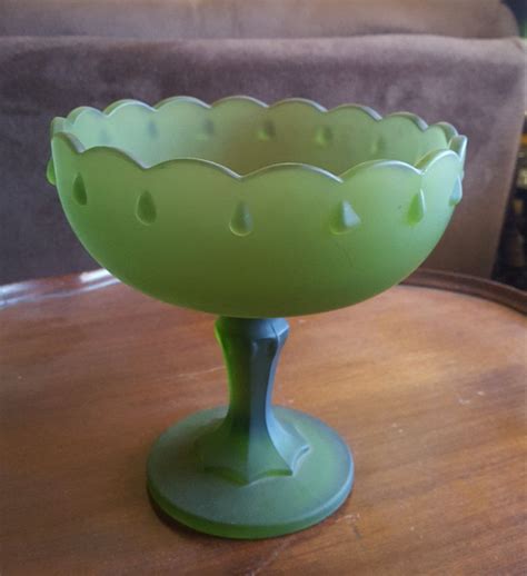 Forest Green Frosted Glass Pedestal Compote Fruit Bowl With Raised Teardrop Pattern Scalloped