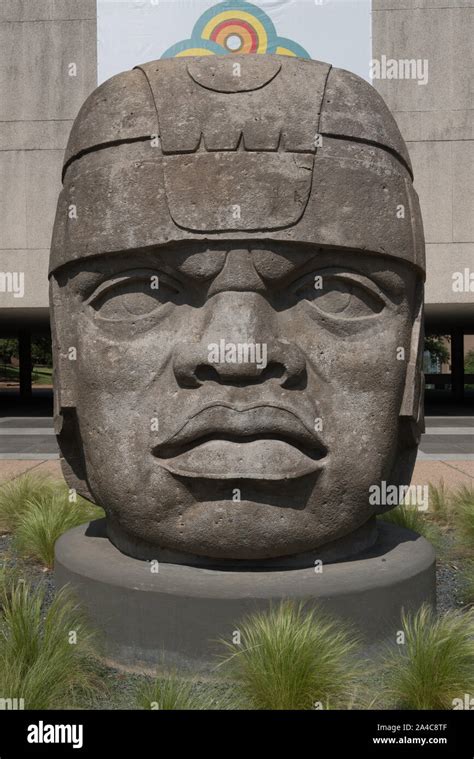 Olmec Head San Lorenzo Hi Res Stock Photography And Images Alamy