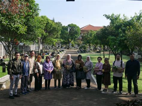 Mempertahankan Dan Memperkuat Silaturahmi Melalui Ziarah Dan Anjangsana