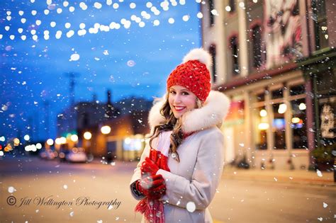 For Photographers: Portraits with Christmas Lights