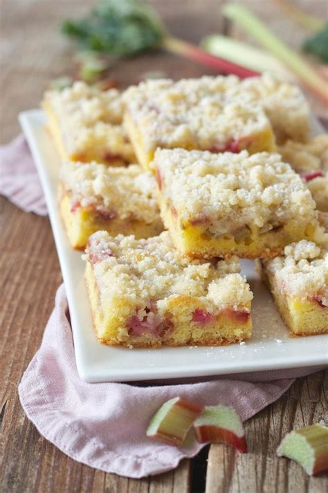 Rhabarberkuchen Vom Blech Rhabarberkuchen Mit Schmand Und Eierlikor