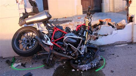 Biker Crasht In Kirchenmauer Tot Oe At