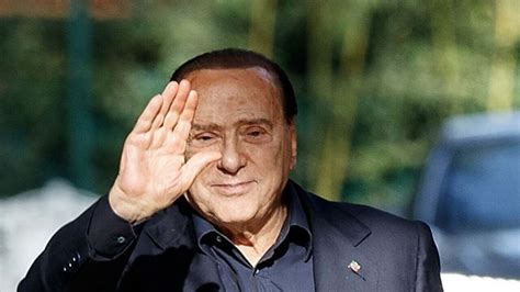 Il Murale Dedicato A Silvio Berlusconi