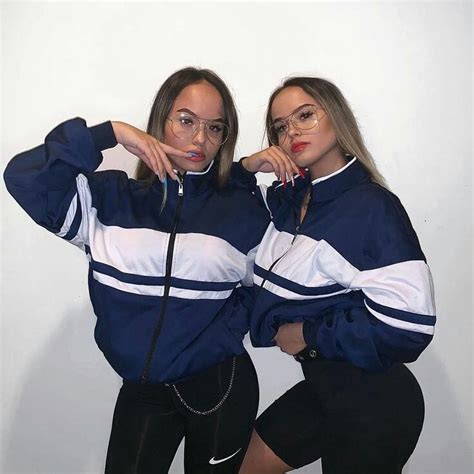 10 Potret The Connell Twins Si Kembar Selebgram Yang Seksi Abis