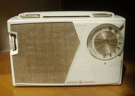 1962 Vintage General Electric Model P808j Portable Transistor Radio An