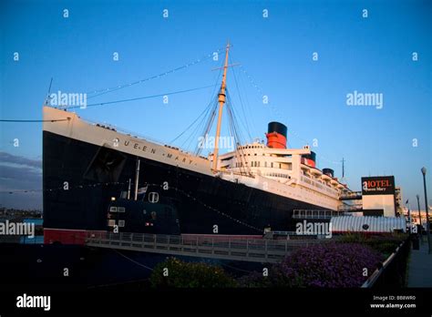 Queen mary ship hi-res stock photography and images - Alamy