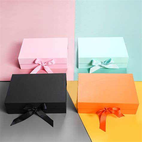 Wholesale Cosmetic High End T Box Magnetic Closure Clamshell Folding Box Cardboard T