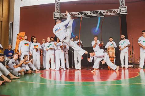 Capoeira Promove A Arte E A Cidadania Na Regi O Da Serra Ga Cha