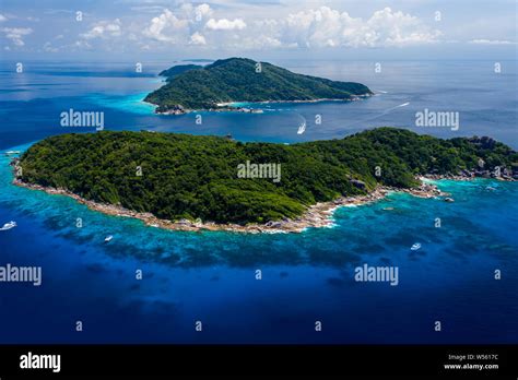 Aerial View Of Coral Islands Hi Res Stock Photography And Images Alamy