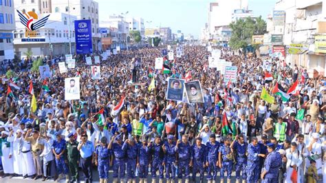 مسيرات حاشدة في 97 ساحة بالحديدة بعنوان مع غزة ولبنان جهوزية