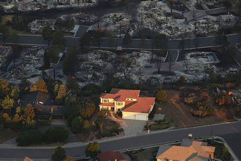 Colorado Wildfire Crews Making Progress